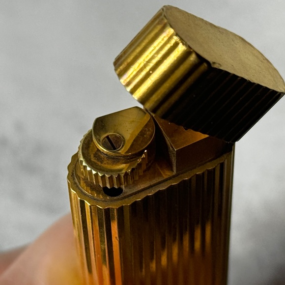 Vintage🔥Cartier🔥Gold Plated Textured Lighter - Picture 4 of 10